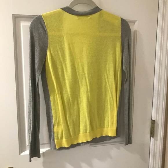 Liz Claiborne Yellow and Grey Cardigan - Picture 2 of 3